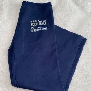 NWOT Women's Seahawks sweats